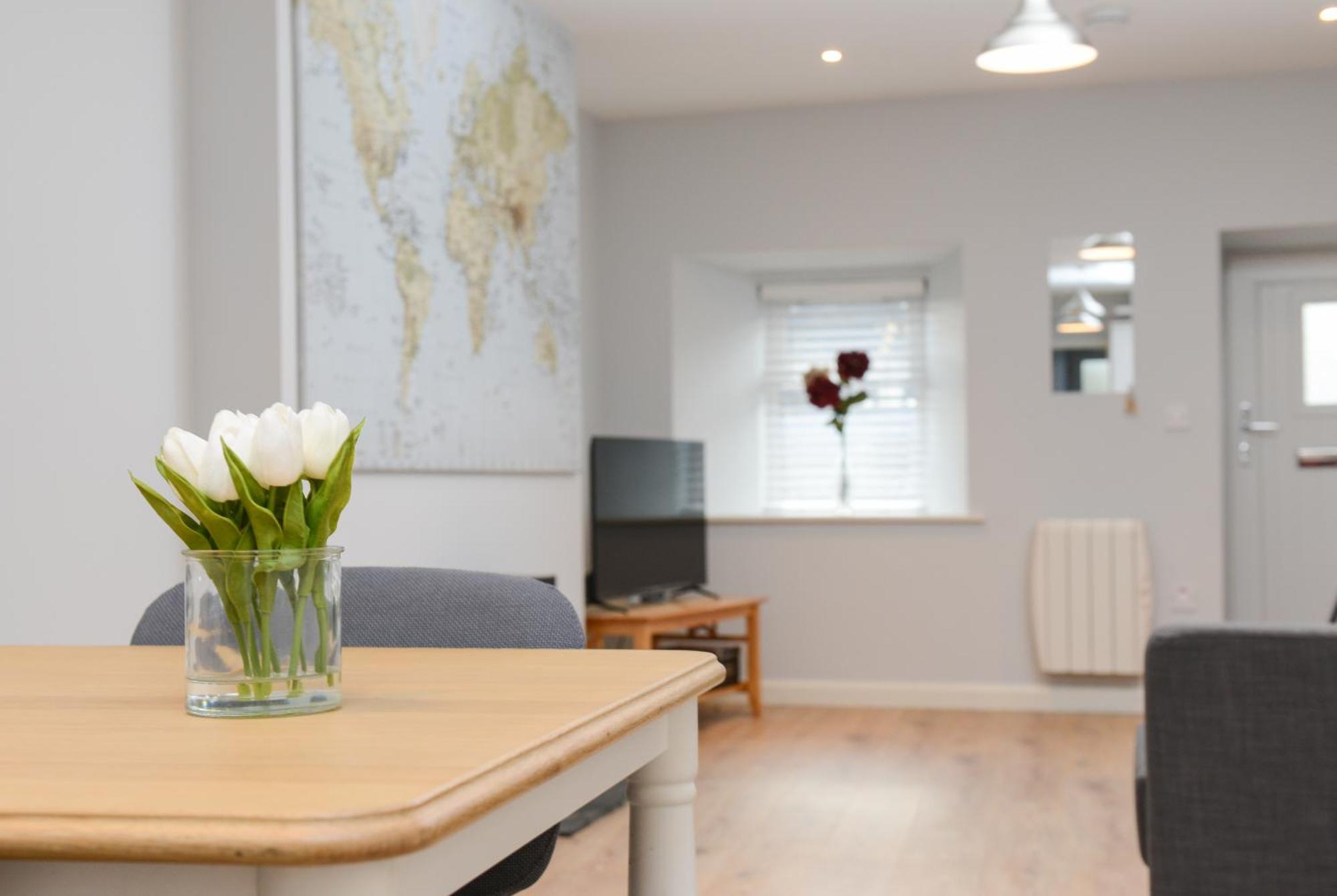 The Red Keep Fab Location - Two Bed - Two Bathrooms -Townhouse Galway Dış mekan fotoğraf