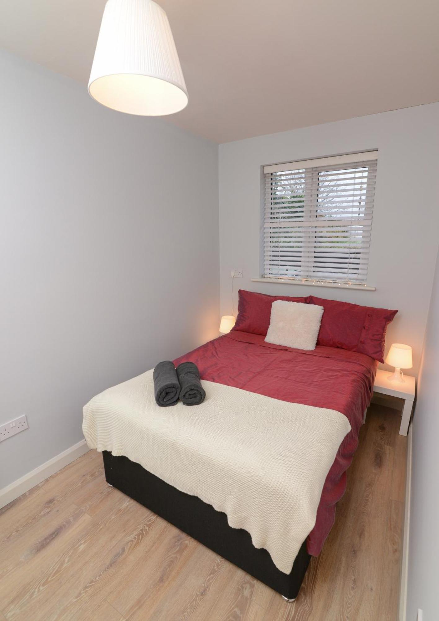 The Red Keep Fab Location - Two Bed - Two Bathrooms -Townhouse Galway Dış mekan fotoğraf